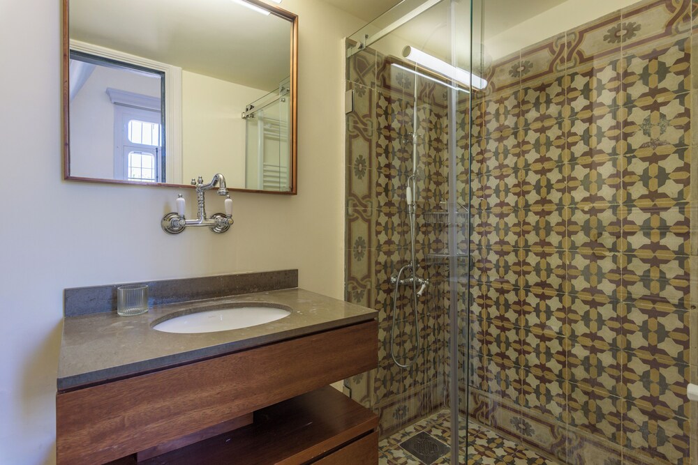 Amani Luxury 4BR Villa & Pool in Batroun
