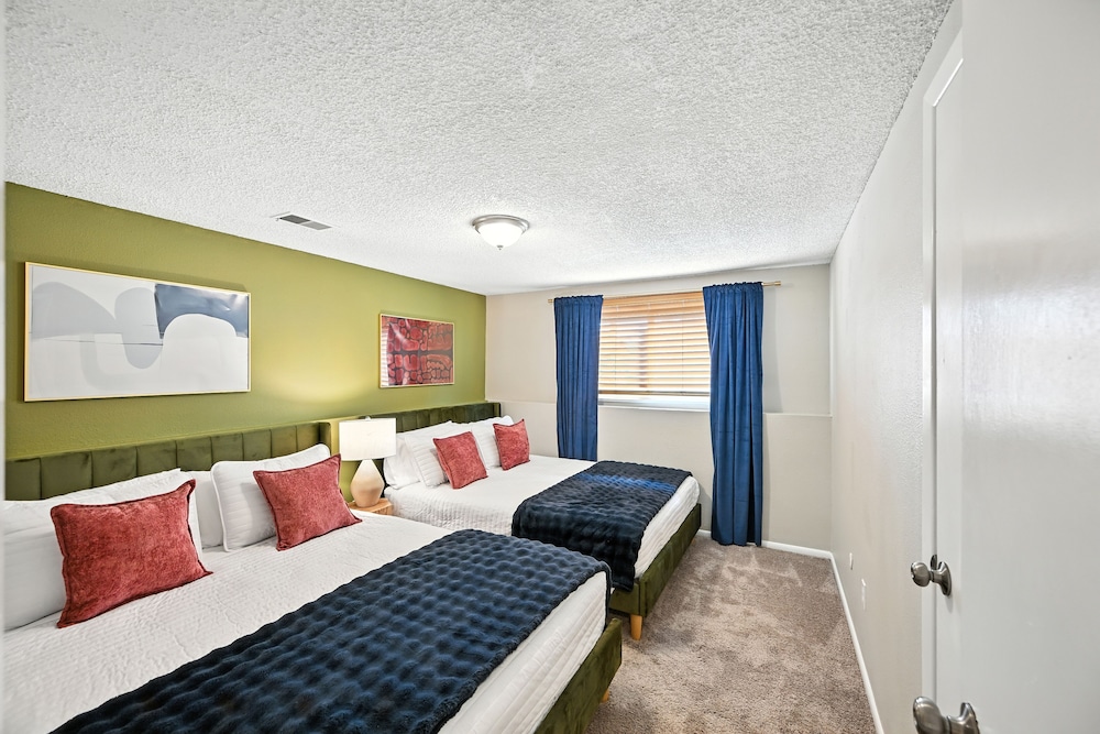 Family-friendly Arvada Getaway With Games Galore 4 Bedroom Home