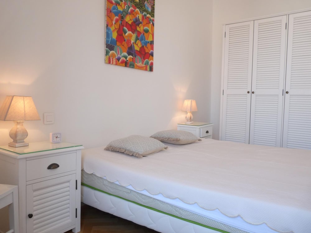 Two Bedrooms in the Center of Cannes 500 Meters From the Palais des Festival and the Croisette - 1934