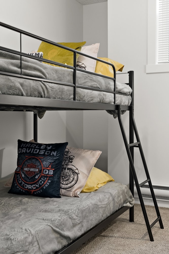 New Apartments in Cranston by GLOBALSTAY - Image 4