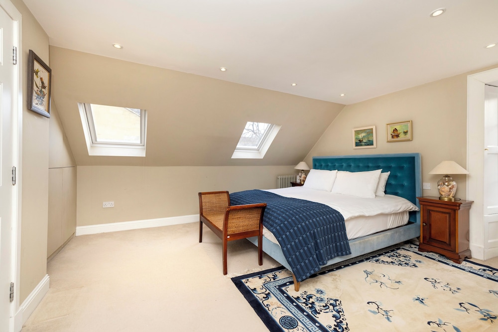 Luxury Family Flat in Edinburgh New Town