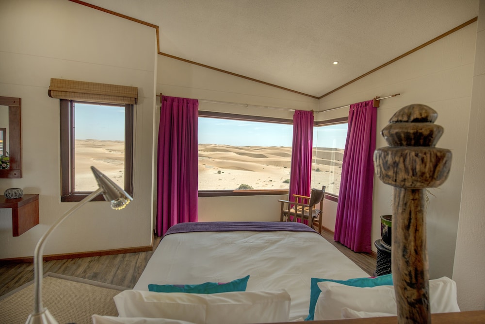 Desert Breeze Lodge
