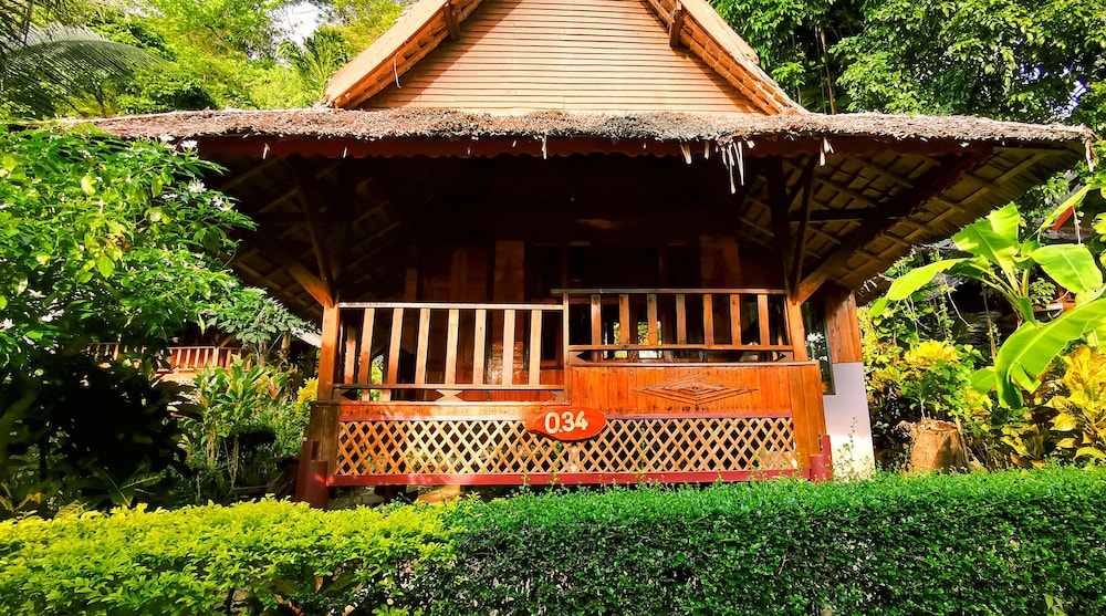 Phi Phi Relax Beach Resort