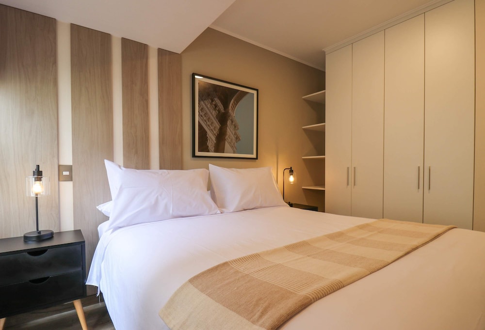 w Comfy 1BR Apartment w Balcony in Miraflores