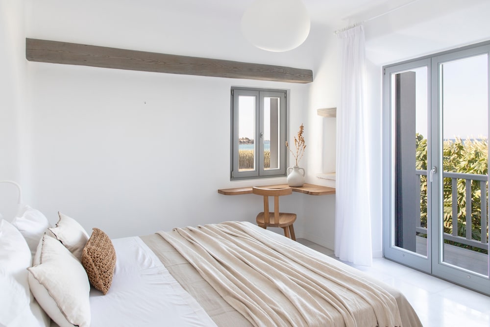 Aqua Breeze Villas Naxos
