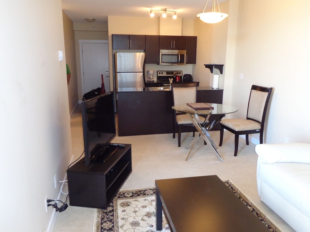 Regal Suites - Riverfront - Image 5