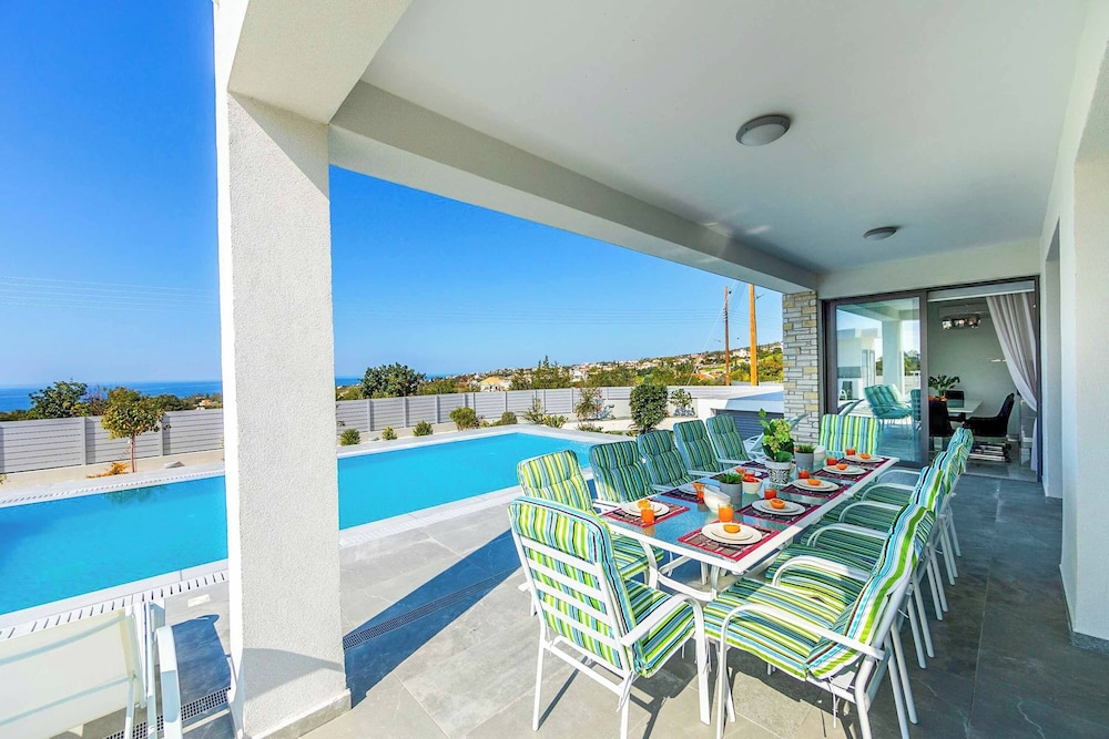 Villa Pleiades