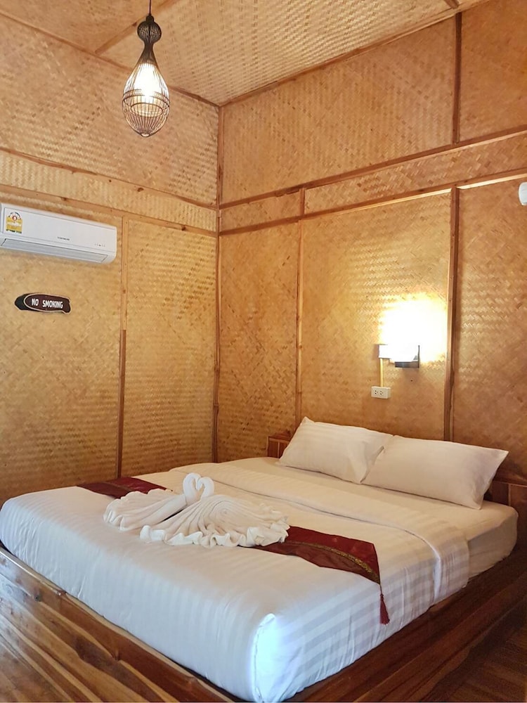 Mek Kiri River Kwai Resort
