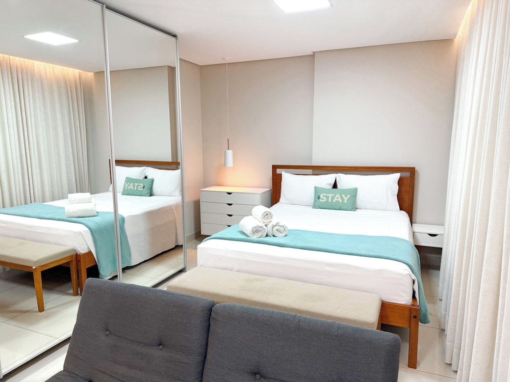 STAY Lounge 22