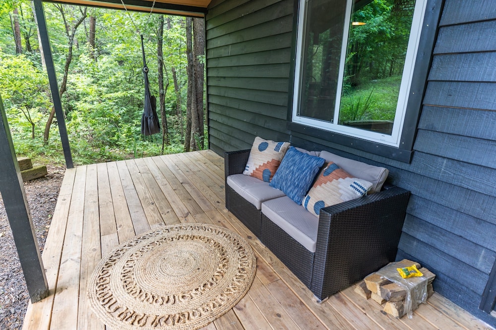 Moonrise Retreat With Spa Fire Pit 8 min to Town