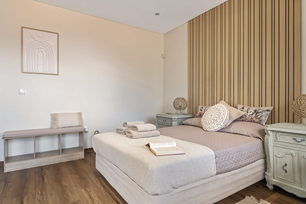 Cozy Apartment 2 by Homie