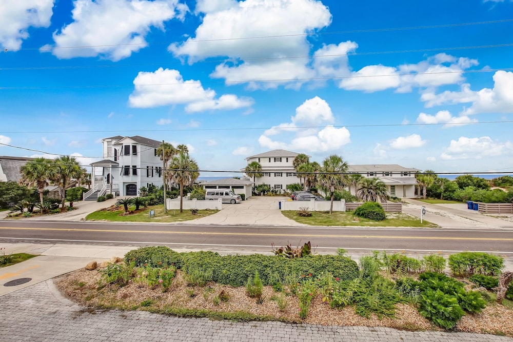 1931 S Fletcher 3 Bedroom Townhouse