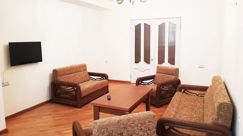 Domino Yerevan Hostel & Tours