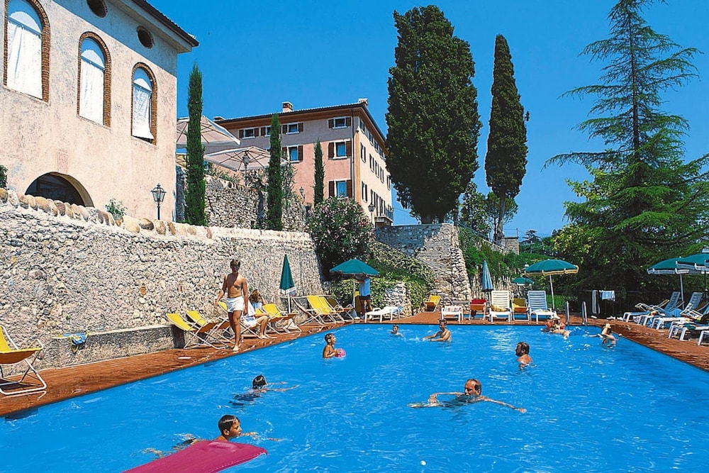 Residence La Filanda in Costermano photo 1
