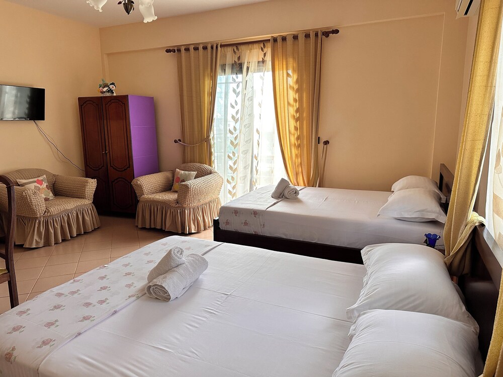 Apartments Meleqi