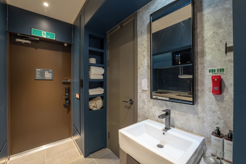 HOMES Stay MyeongDong 88