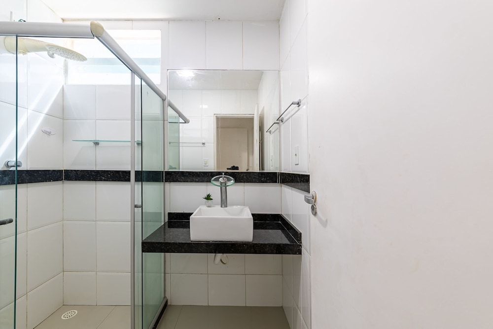Casa 4 Suites-Com Piscina-137M