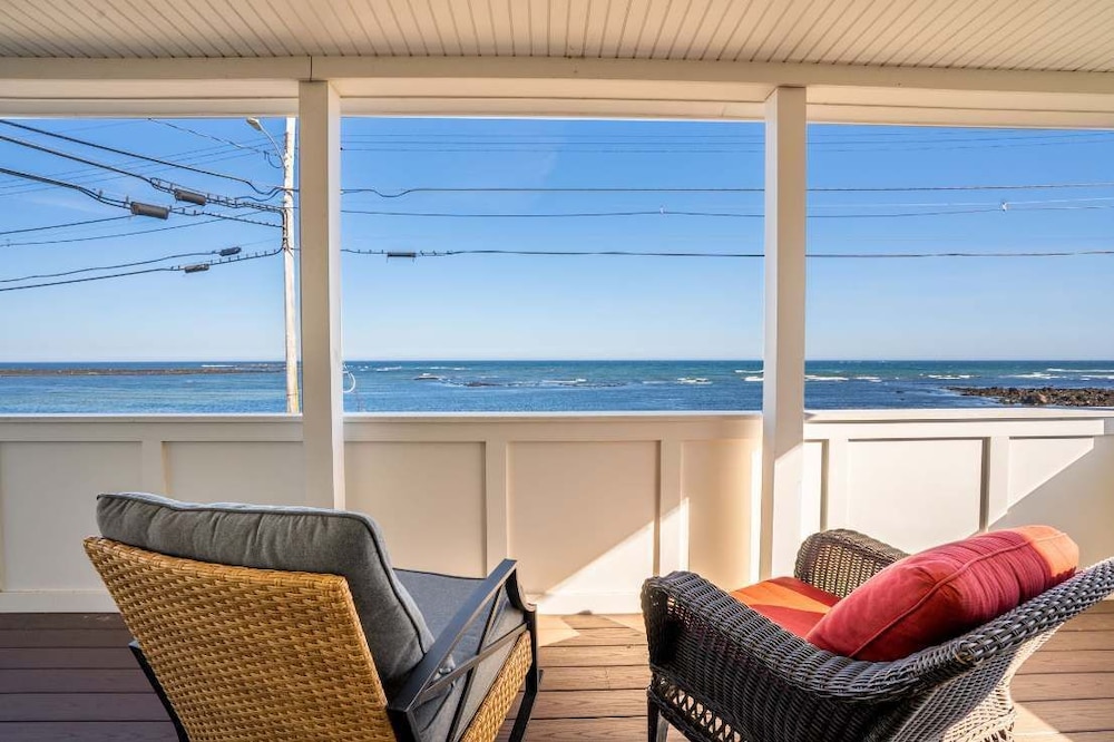 Oceanfront Front Porch Back Deck Kitchen