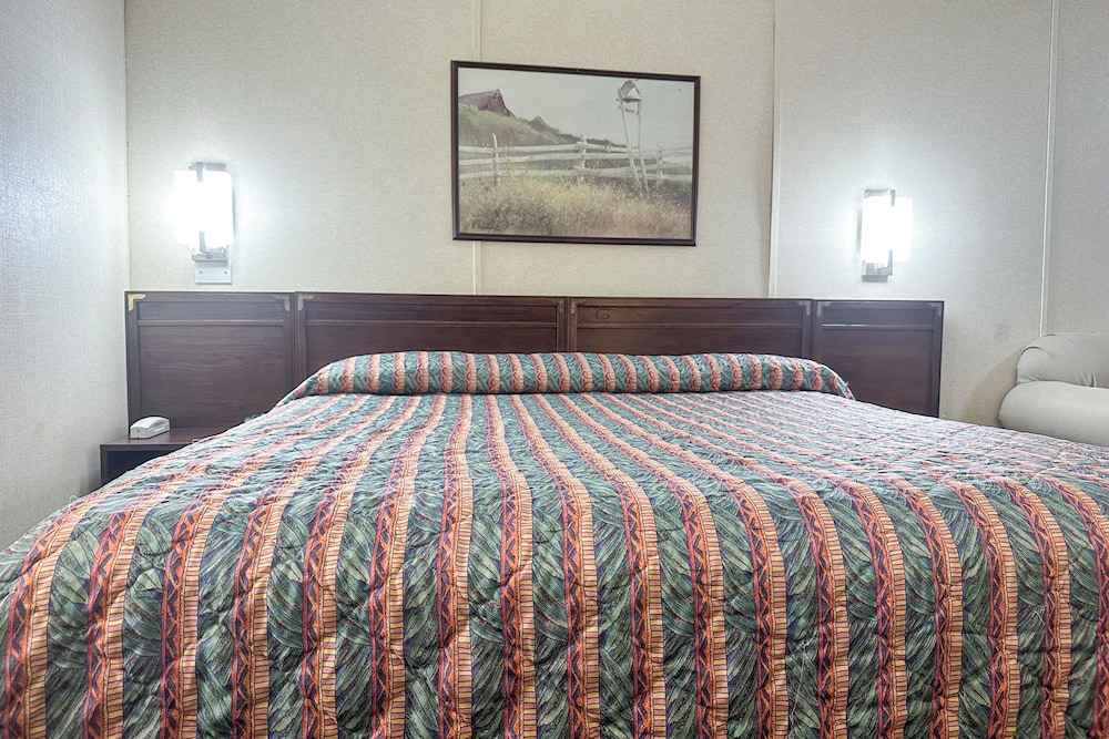 Louisville Inn By Oyo Louisville Municipal Airport