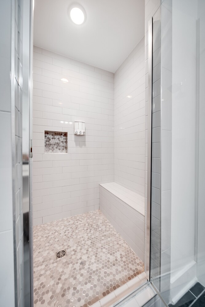 Nashville Vibes 4 Bedroom Townhouse