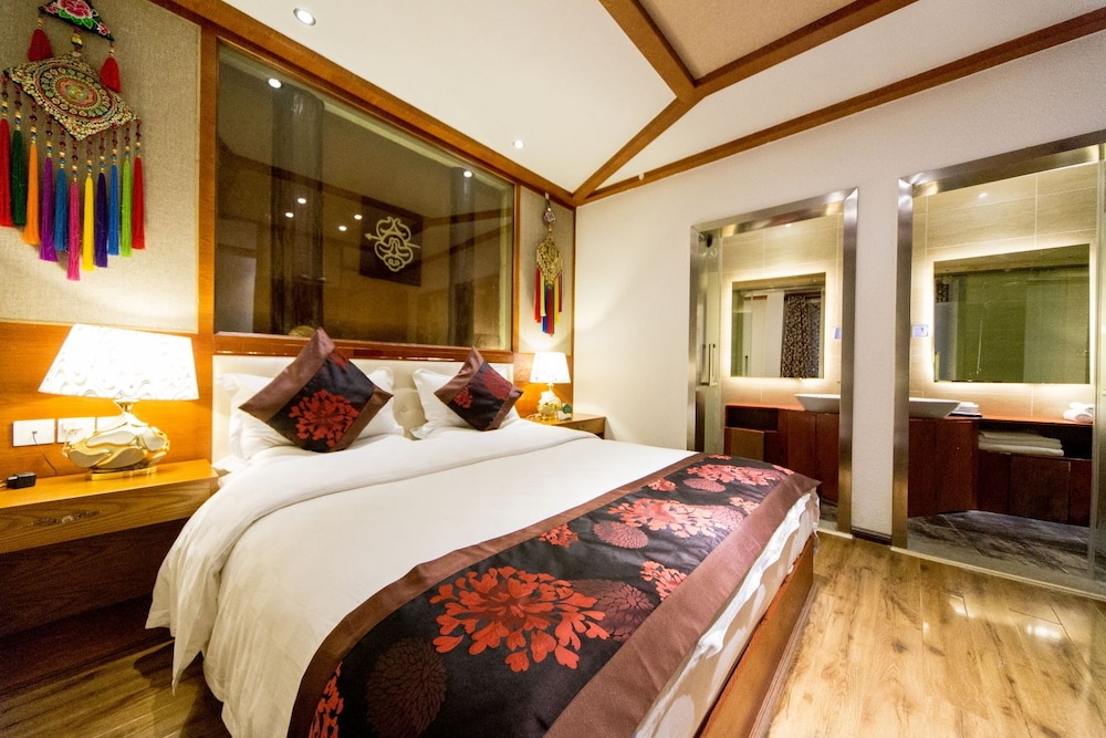 Lijiang Bairui Vacation Hotel
