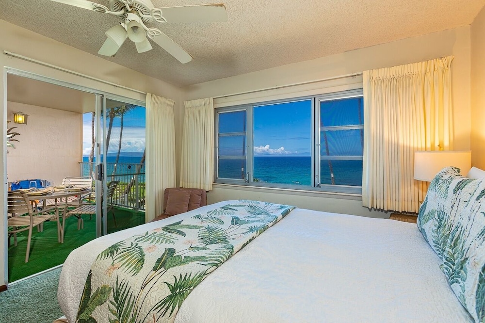 Royal Mauian 216 2 Bedroom Condo