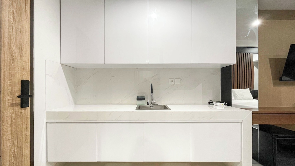 Modern Studio Apartment at Delft Ciputra Makassar