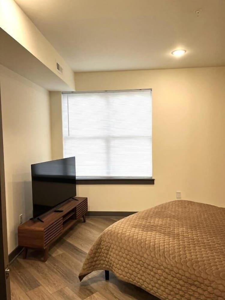 Forest Hill Apt - 202