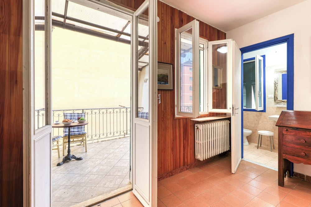 Casa Oneglia vicino stazione Imperia