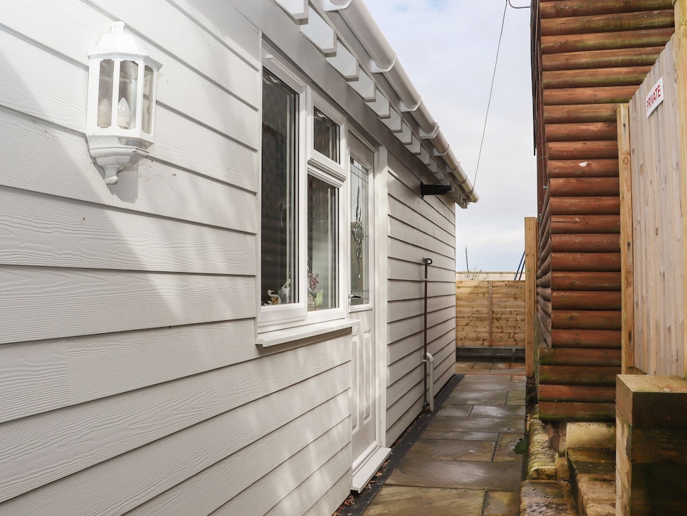 Barons Mews