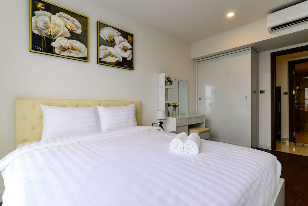 Riverside Residence - Saigon Royal