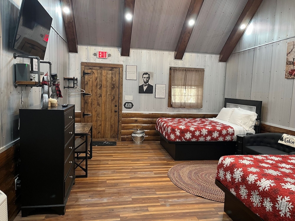 Lincoln Lodge