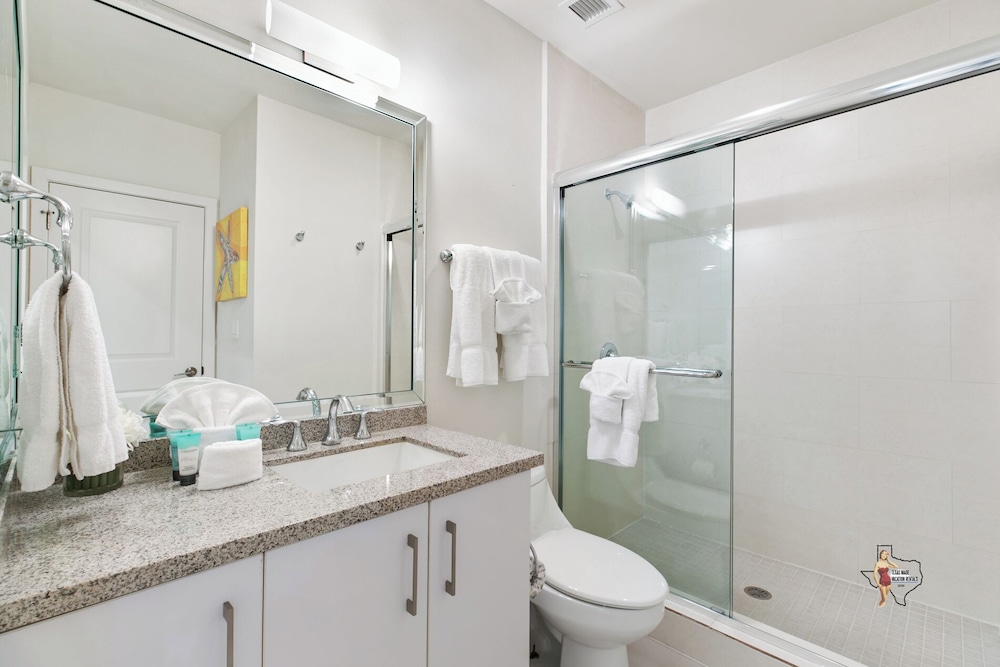 Bahia Mar-Solare Beachfront & Two Pools