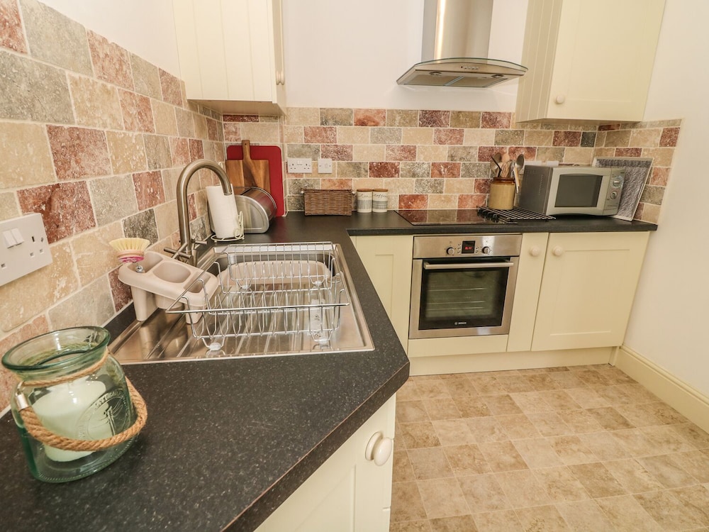 Spens Farm Cottage view 5