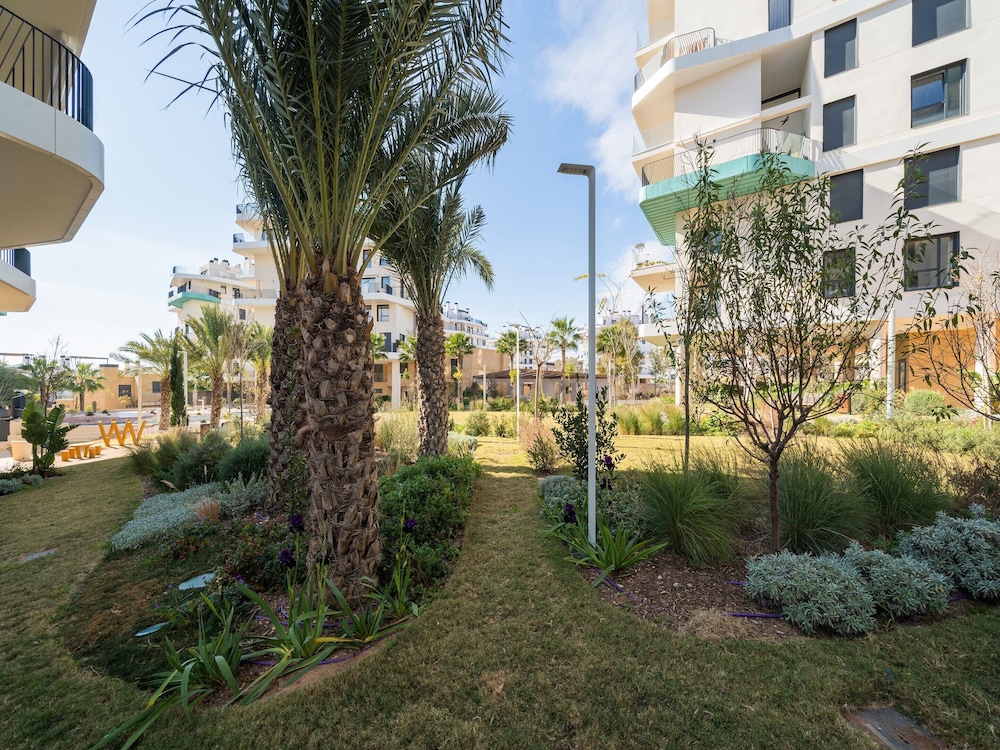 Villajoyosa Home With Shared Pool