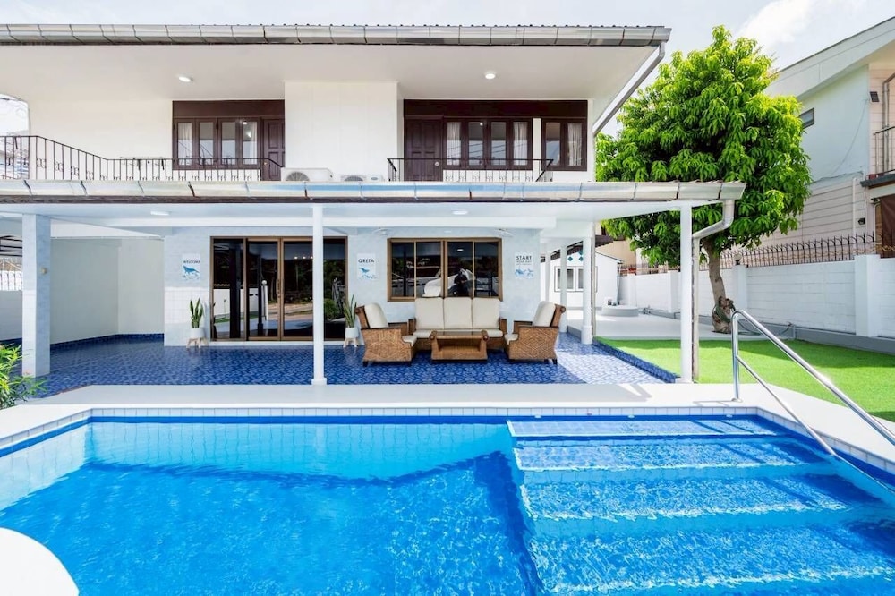Greta Villa Nakluea 18