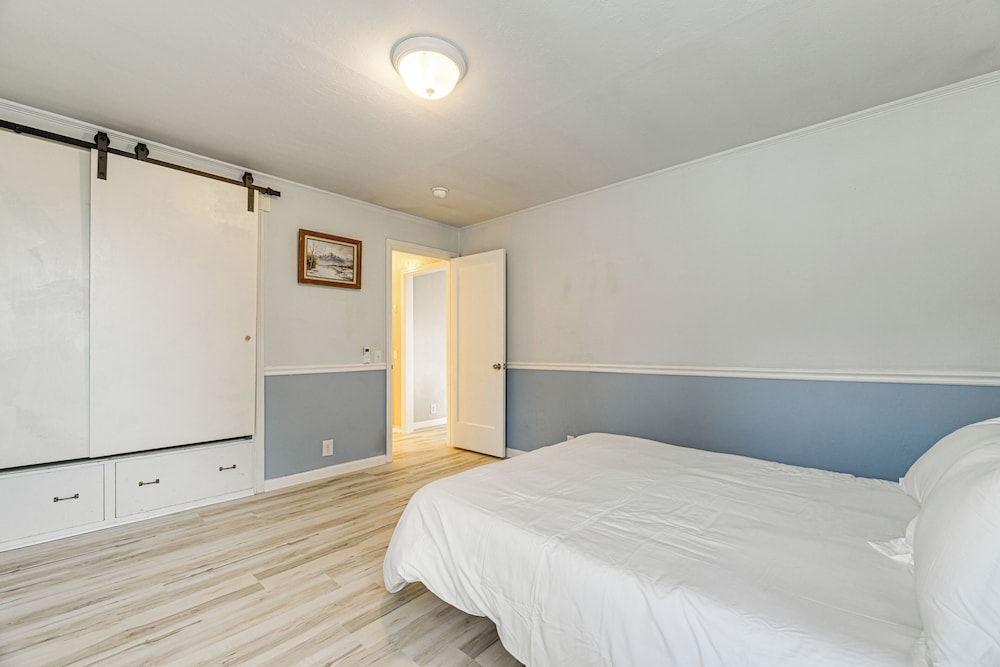 Walk to Beach: Cozy Home w/ Deck in Smith River!