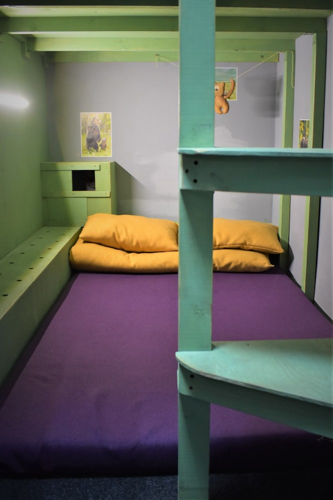 Reshetnikov Hostel