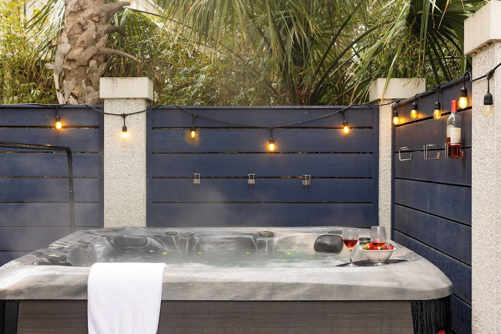 Pink Plume Coastal Escape Near Beach, Private Pool, Grill, & Luxe Interiors