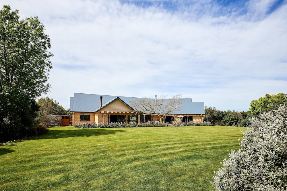 Awatea Country B&B