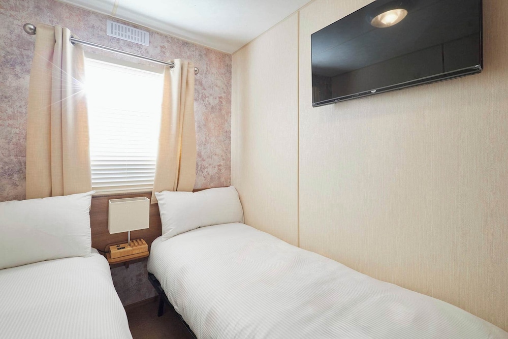 Host Stay Cosy Cove