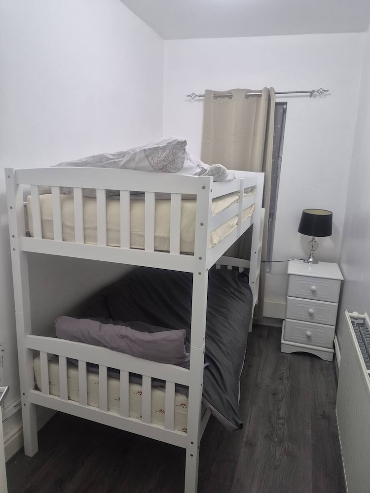 Bright and Modern Flat in Manchester's Heart