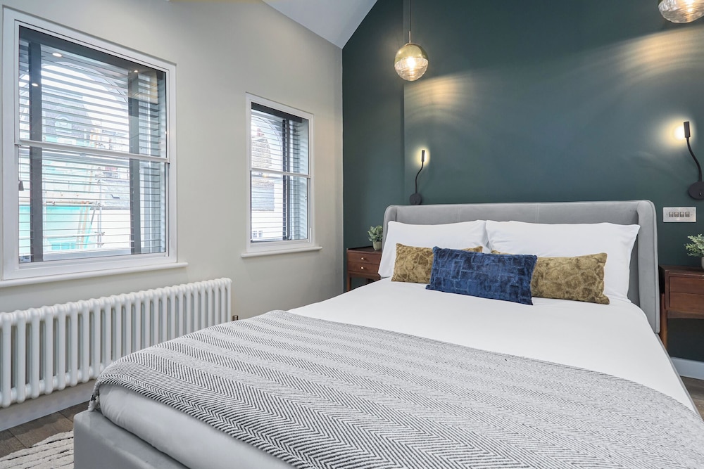 Be London - The Chinatown Residences