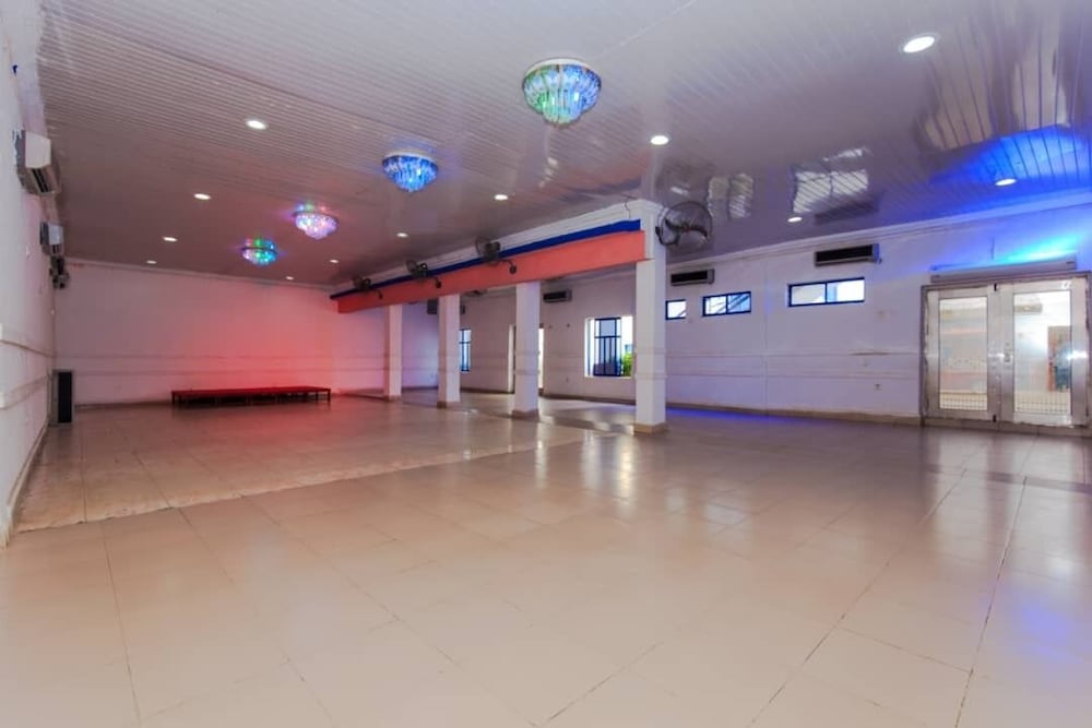 meeting & event spaces