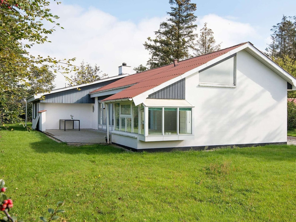 6 Person Holiday Home in Tarm