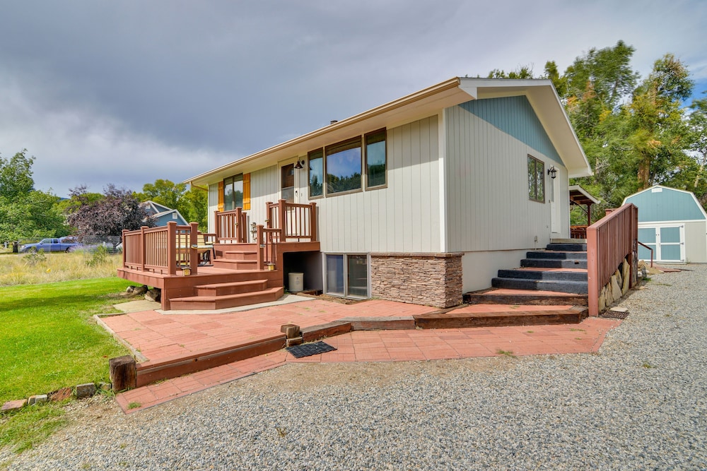 Ranch-style Retreat in Downtown Buena Vista!