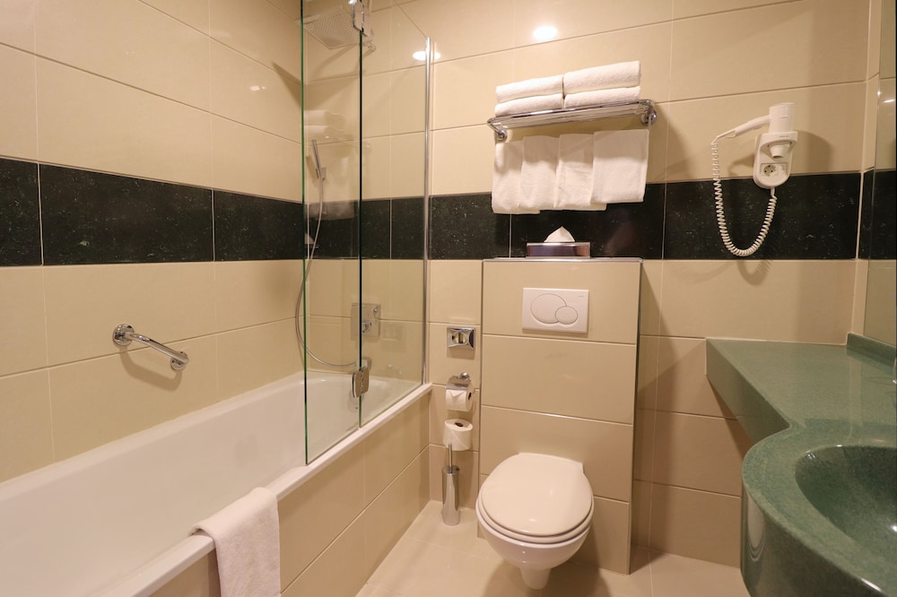 XO Hotels Blue Square 34