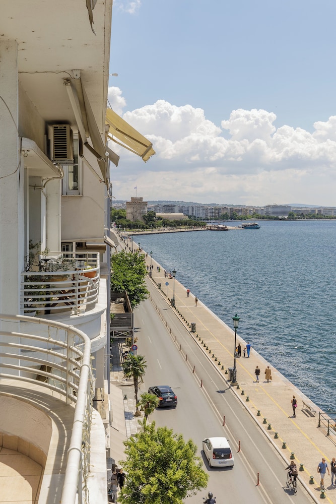 Infinity & Beyond seafront apartments