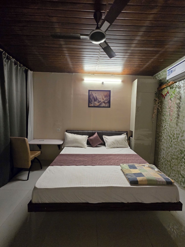 SHYAM RESORT