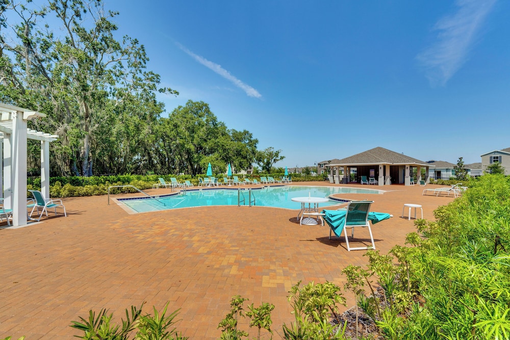 Pool Access: Family Gem w/ Views in St Cloud!